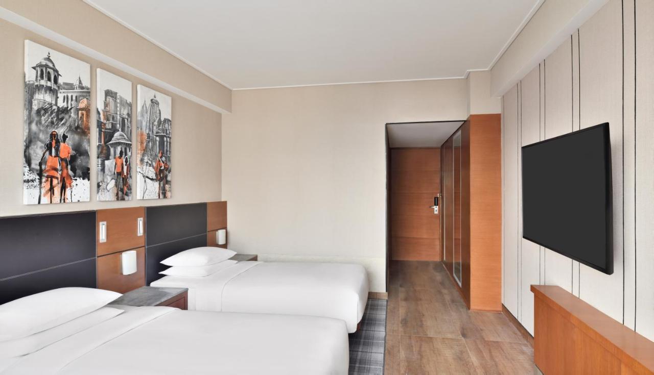 Chambre Lits Jumeaux - Vue sur Piscine