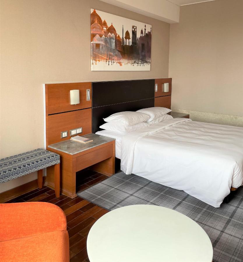 Deluxe King Room,1238363233:JPEG